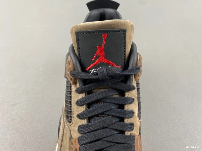 1st Kicks TS Travis Brown AJ4-882335 Scott Air Retro 4 x Jordan 0808
